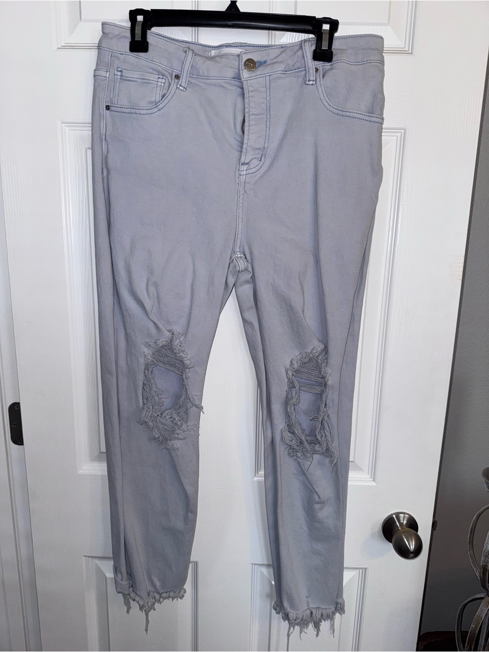 Light Blue Distressed Boyfriend Jeans - Casual Ripped Style